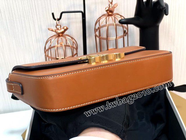 Celine專櫃2023新款Triomphe Shoulder Bag 194143 賽琳最新款凱旋門腋下包 sldj2409